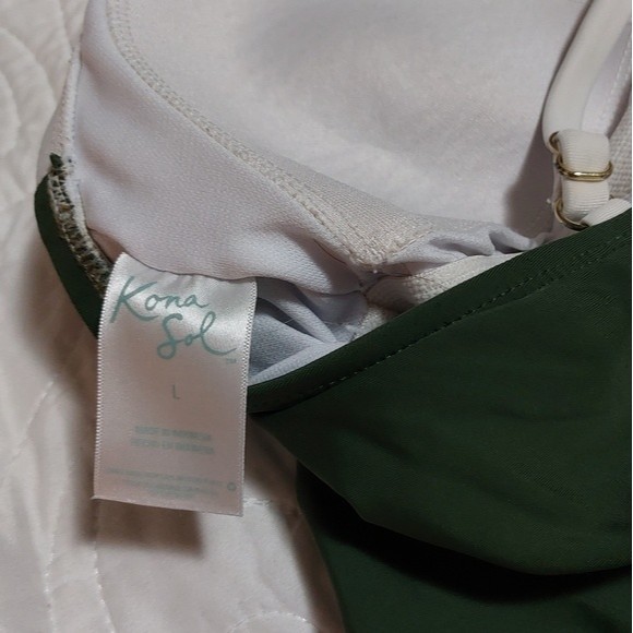 Lot of 4 Swim Tops - Kona Sol, Tommy Bahama, Merona, Mossimo Women's Swim Bundle - Picture 7 of 10